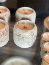 Load image into Gallery viewer, Metallic Champagne Marble ~ Classic Round 100% Soy Candle